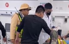 Thanh Hoá: Cảnh sát giao thông kịp thời hỗ trợ đưa người bệnh nguy kịch đi cấp cứu