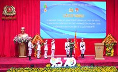 Đoàn Thanh niên Cộng sản Hồ Chí Minh Bộ Công an đón nhận Huân chương Bảo vệ Tổ quốc hạng Nhất