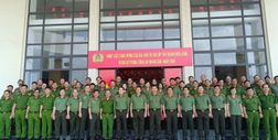 Khai mạc lớp tập huấn điều lệnh, quân sự trong Công an nhân dân năm 2026 khu vực phía Nam