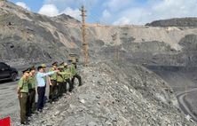 73 năm giữ vững an ninh kinh tế vùng mỏ