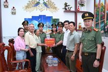 Bộ Tư lệnh Cảnh vệ: Hành trình tri ân trên mảnh đất lửa Quảng Trị