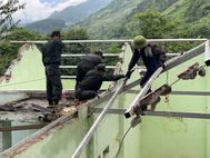 Ở nơi gian khó, có màu áo Cảnh sát cơ động