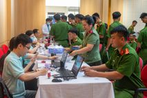 Trung đoàn Cảnh sát cơ động số 8 hưởng ứng chương trình “Giọt máu nghĩa tình vì đồng đội thân yêu”