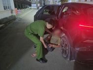 Cao Bằng: Công an xã Quang Hán kịp thời ứng cứu người đàn ông bị tai nạn giao thông bên đường