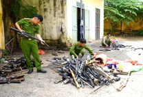 Mỗi người dân là một tuyên truyền viên trong vận động thu hồi vũ khí