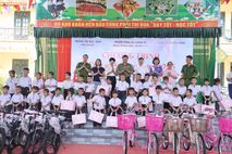 Bac Ninh police nurturing dreams for disadvantaged students