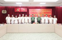 Bộ trưởng Lương Tam Quang gặp mặt Ban liên lạc cựu chuyên gia Bộ Công an Việt Nam tại Campuchia