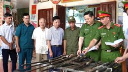 Lào Cai: Làm tốt công tác thu hồi vũ khí, vật liệu nổ, công cụ hỗ trợ nhờ dân vận khéo