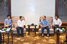 Thứ trưởng Phạm Thế Tùng tiếp đoàn cựu học viên Trường T12-75