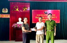 Thái Nguyên: Công an phường Phúc Thuận hỗ trợ người dân nhận lại số tiền do chuyển khoản nhầm