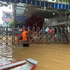 Tình quân dân trong mưa lũ