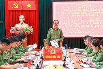 Thứ trưởng Phạm Thế Tùng kiểm tra công tác quản lý người nước ngoài của Công an cấp xã trên địa bàn tỉnh Bắc Ninh