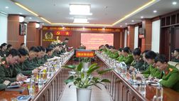 Công an tỉnh Điện Biên phát động phong trào thi đua “Ba nhất